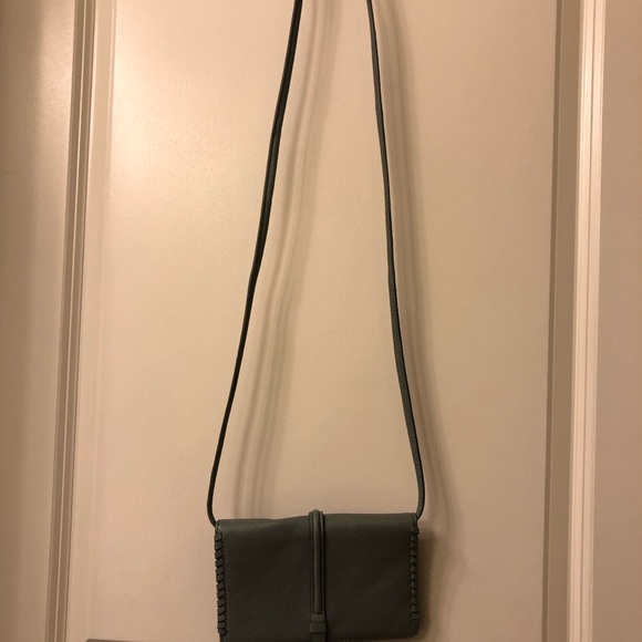 Fossil Crossbody - Picture 3 of 3